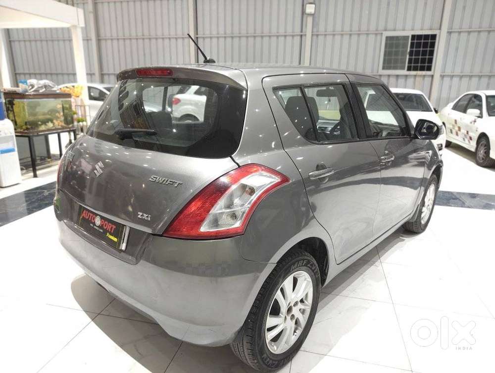 Maruti Suzuki Swift Vvt Zxi, 2012, Petrol