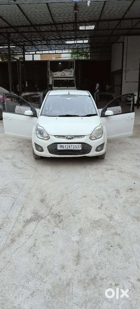 Ford Figo Petrol Manual 72000 Km 2014