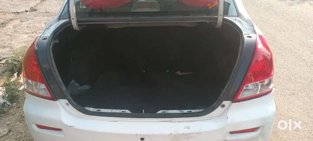 Maruti Suzuki Swift Dzire Tour 2015 Diesel 195000 Km Driven