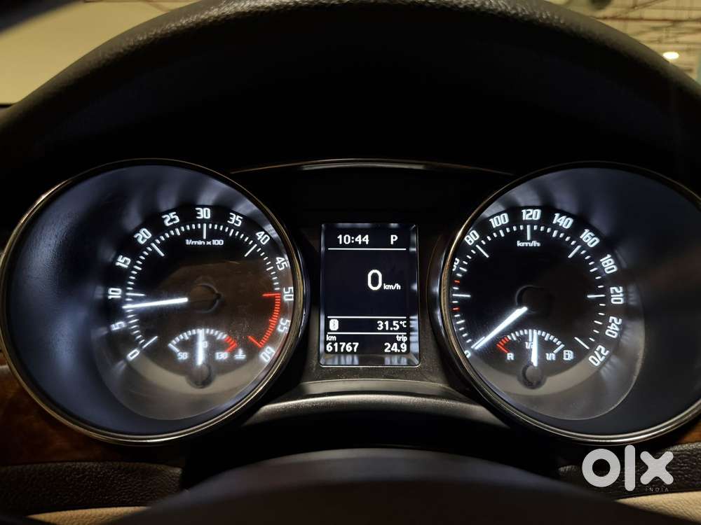 Skoda Superb {2014-2016}2.0 Elegance Tdi At, 2015, Diesel