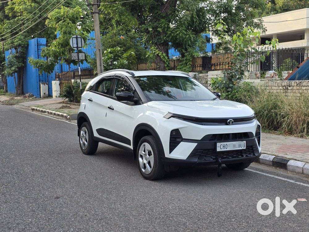 Tata Nexon Pure 1.2 Revotron Petrol 6 Mt, 2024, Petrol