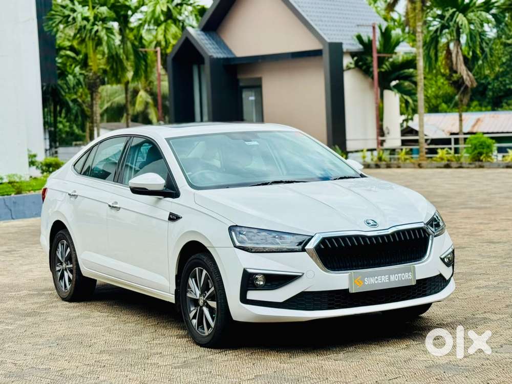 Skoda Slavia 1.0 Tsi Style At, 2023, Petrol