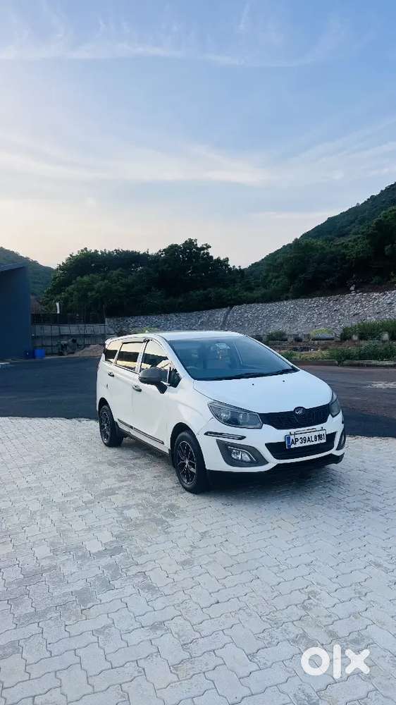 Mahindra Marazzo Diesel 2019