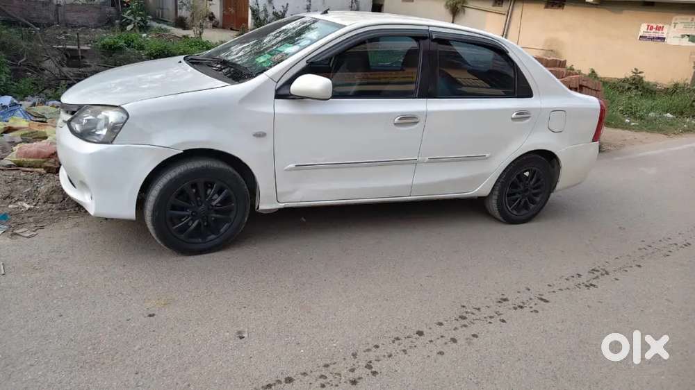Toyota Etios 2011 Petrol 78000 Km Driven