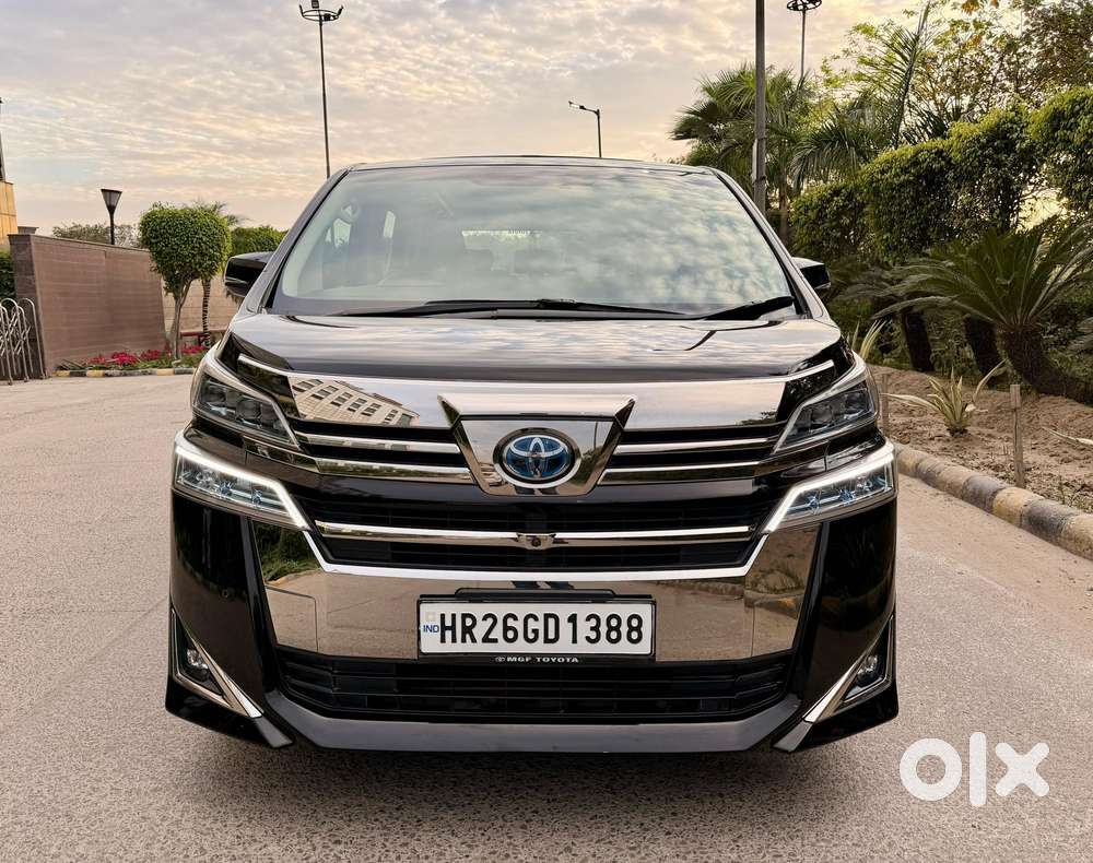 Toyota Vellfire Vip – Executive Lounge, 2023, Petrol