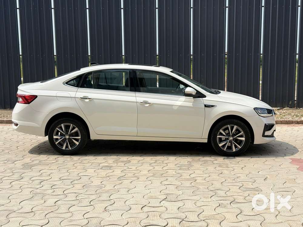 Skoda Slavia Style Matte 1.0 Tsi At, 2022, Petrol