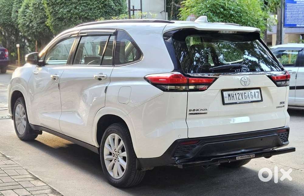 Toyota Innova Hycross 2.0 Vx Hybrid 8 Str, 2023, Petrol