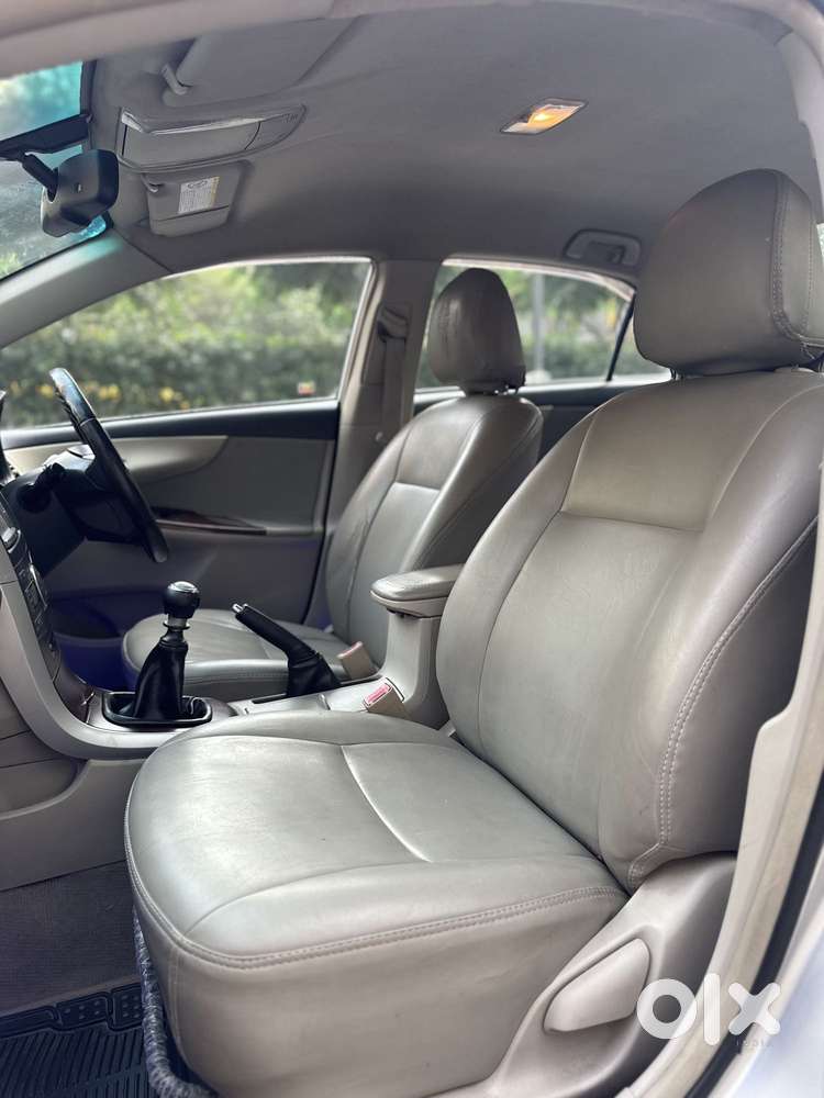 Toyota Corolla Altis 2010-2013 G, 2011, Petrol