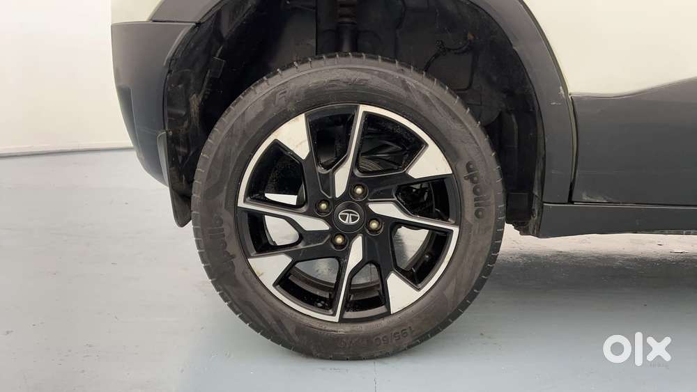 Tata Punch 1.2 Revotron Accomplished Dazzle Pack Mt, 2023, Petrol