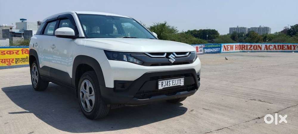 Maruti Suzuki Brezza 1.5 Lxi Smart Hybrid, 2024, Petrol