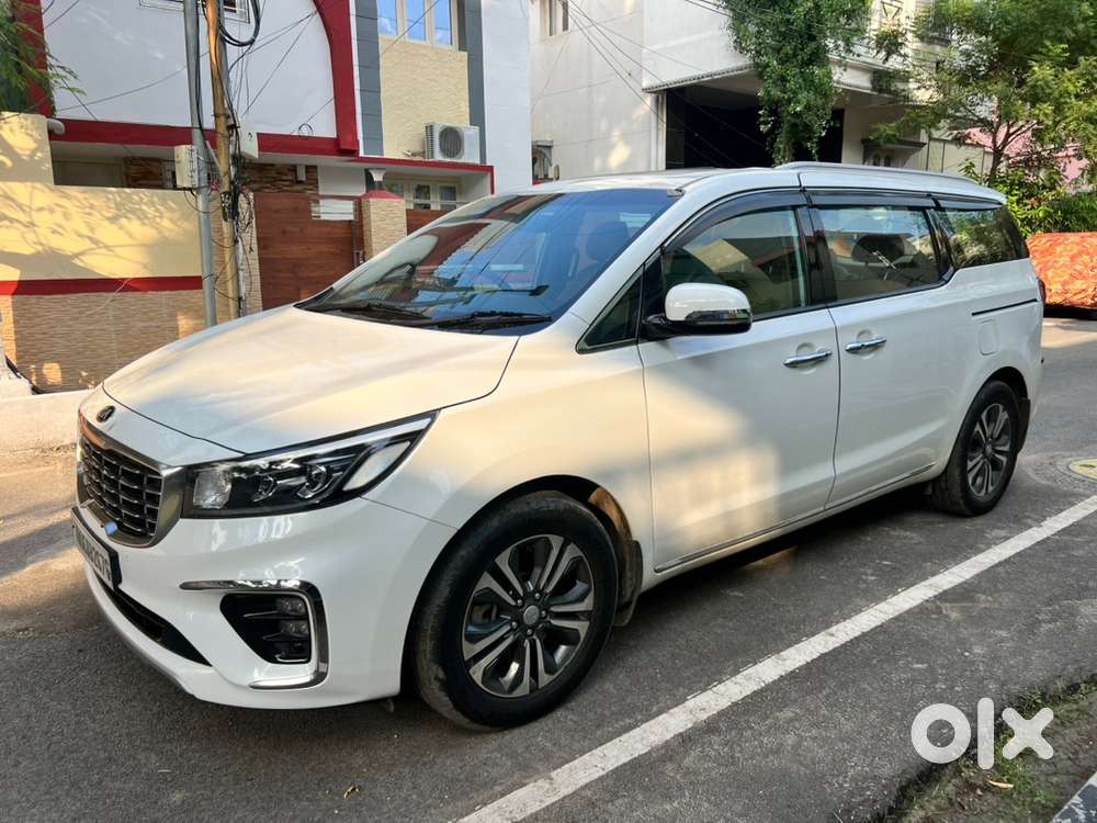 Kia Carnival 2021 Diesel Well Maintained