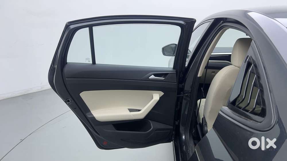 Volkswagen Virtus Highline Plus 1.0 Tsi At, 2024, Petrol