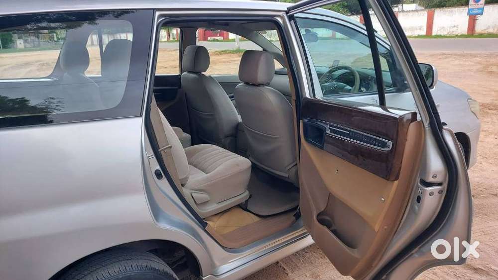 Toyota Innova 2.5 G (diesel) 7 Seater, 2012, Diesel