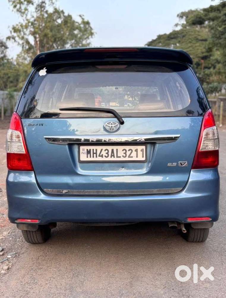 Toyota Innova 2012 Diesel 150000 Km Driven