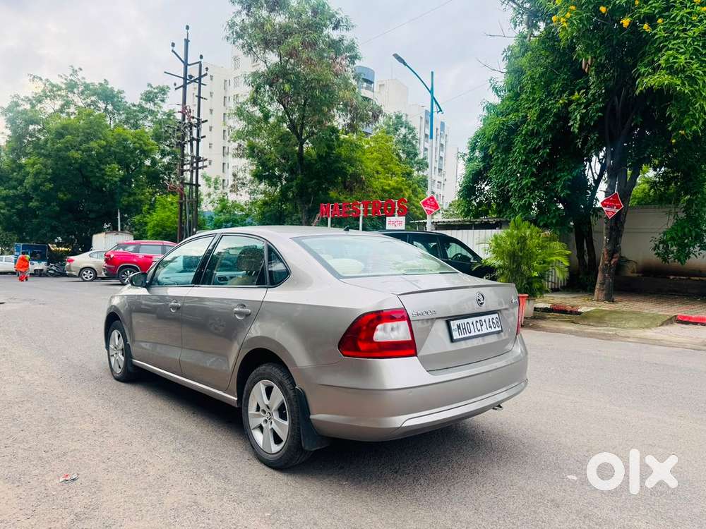 Skoda Rapid Elegance Petrol 2017