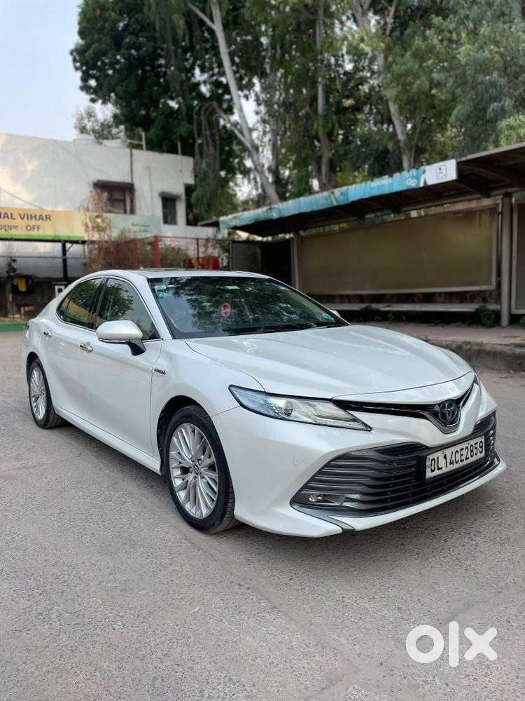 Toyota Camry 2.5 Hybrid, 2019, Petrol
