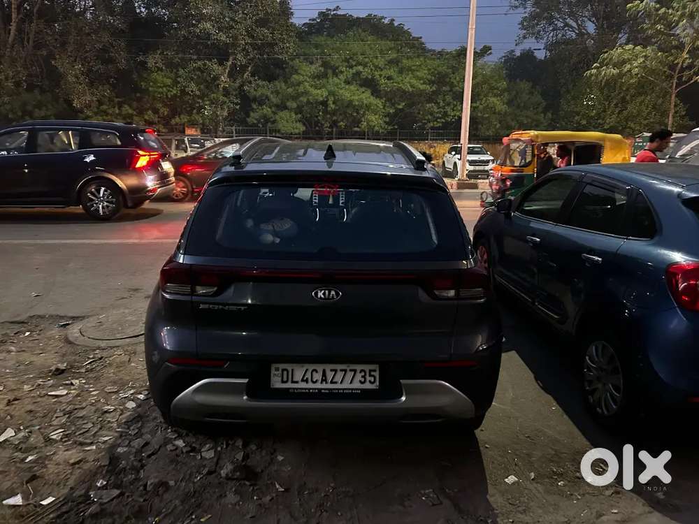 Kia Sonet 2020 Petrol December 2020