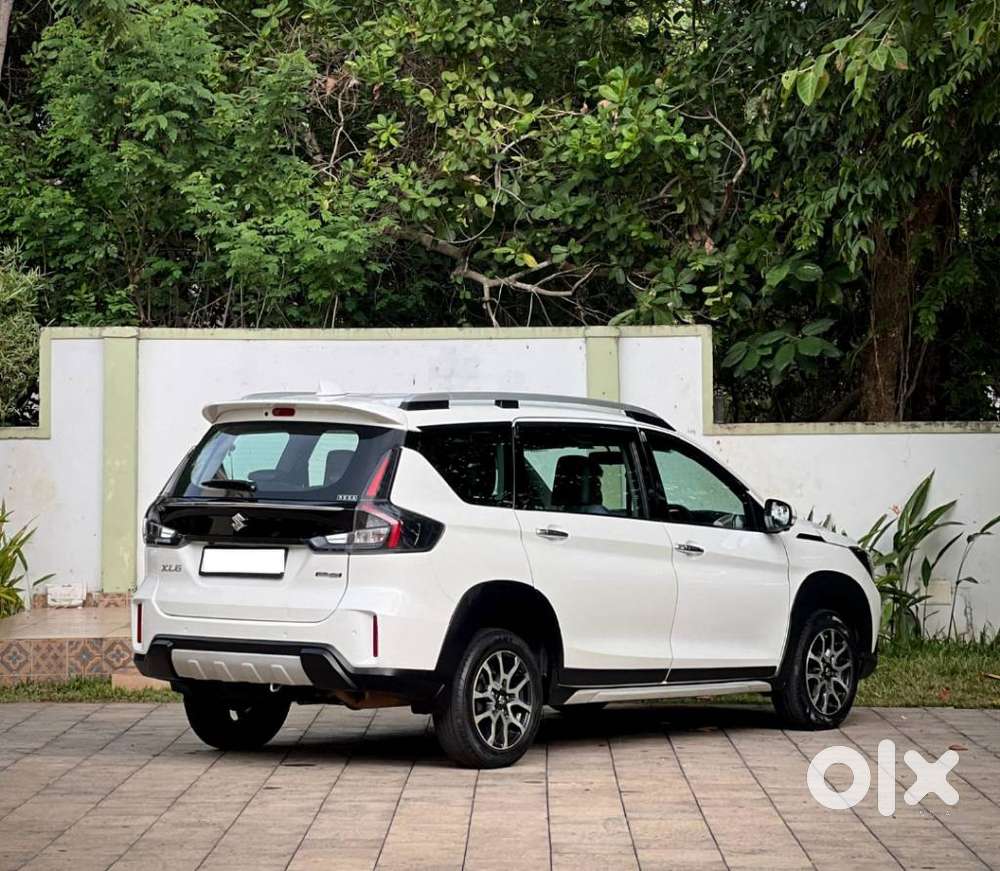 Maruti Suzuki Xl6 1.5 Alpha At, 2022, Petrol