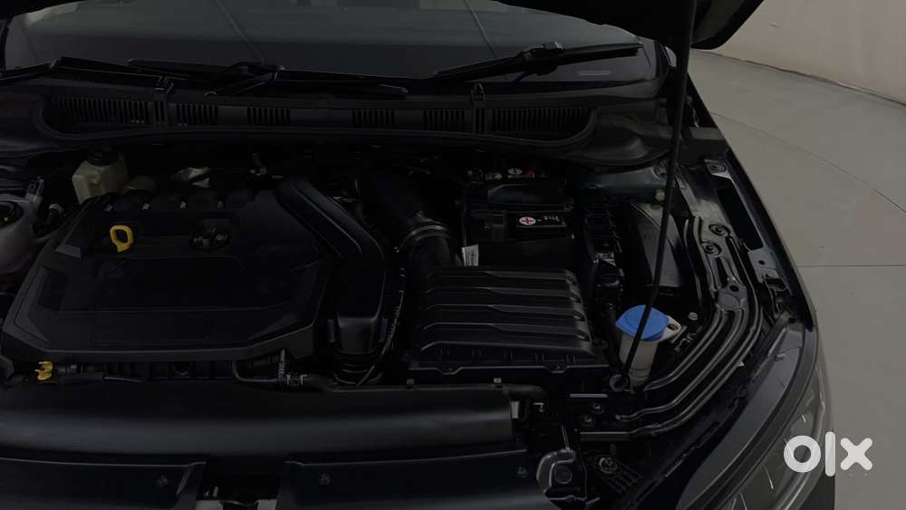 Skoda Slavia Style 1.0l Tsi Mt, 2023, Petrol