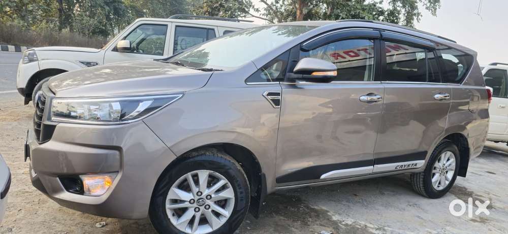 Toyota Innova Crysta 2.4 Gx Mt 8s, 2016, Diesel