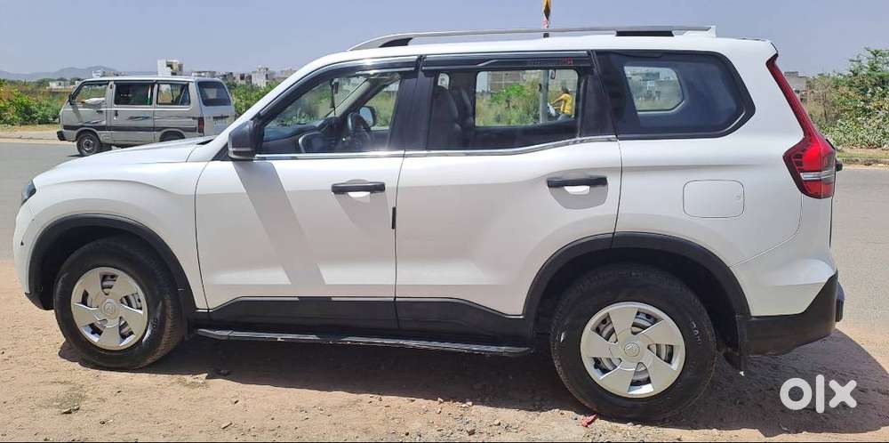 Mahindra Scorpio-n D Mt 1wd Z2(e) 7s For Sell