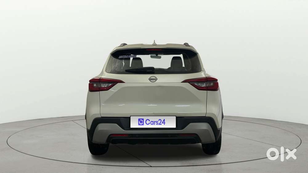 Nissan Magnite Kuro Edition Petrol Amt, 2025, Petrol