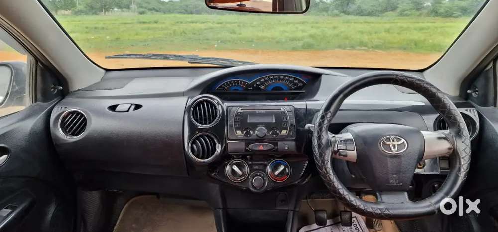 Toyota Etios Cross 2016