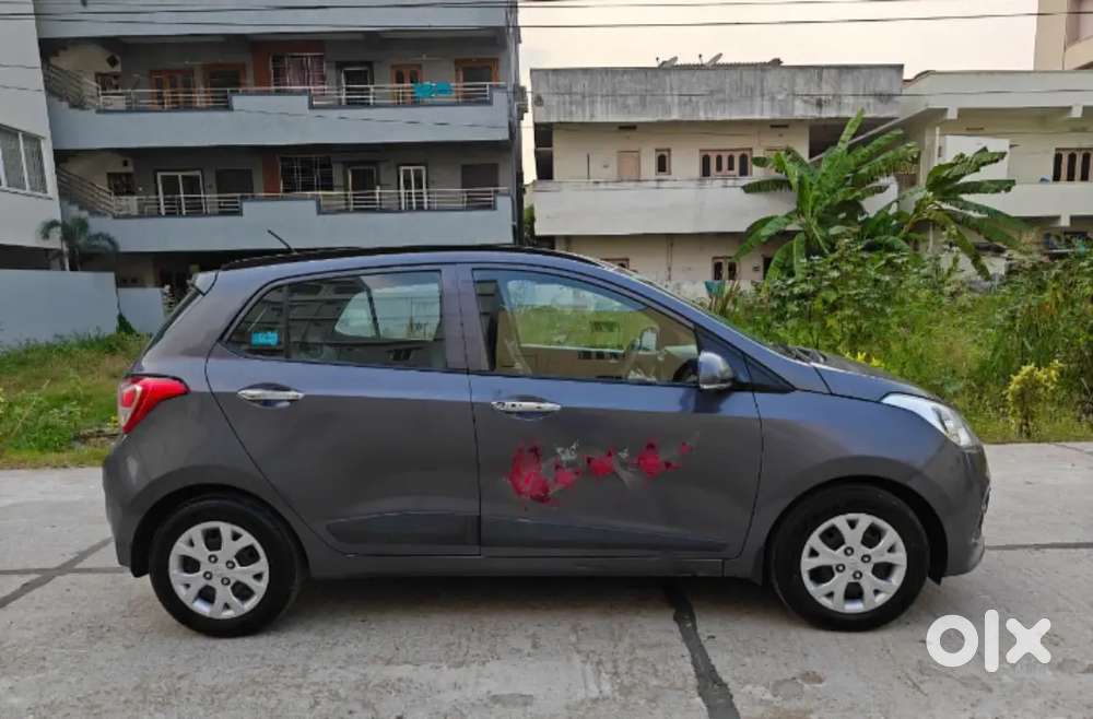 Hyundai Grand I10 2014 Petrol 25500 Km Driven