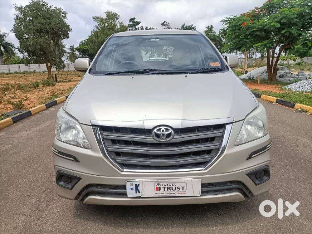 Toyota Innova 2.5 Gx 8 Seater Limited Edition, 2015, Diesel