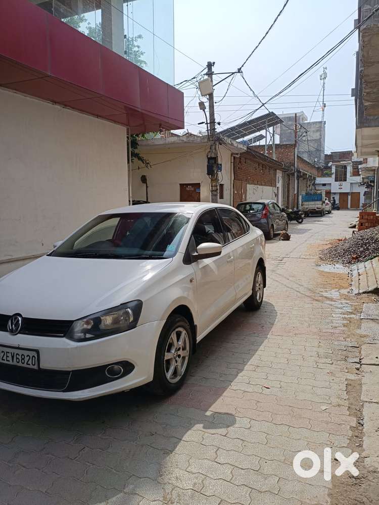 Volkswagen Vento Celeste 1.6 Highline, 2013, Diesel