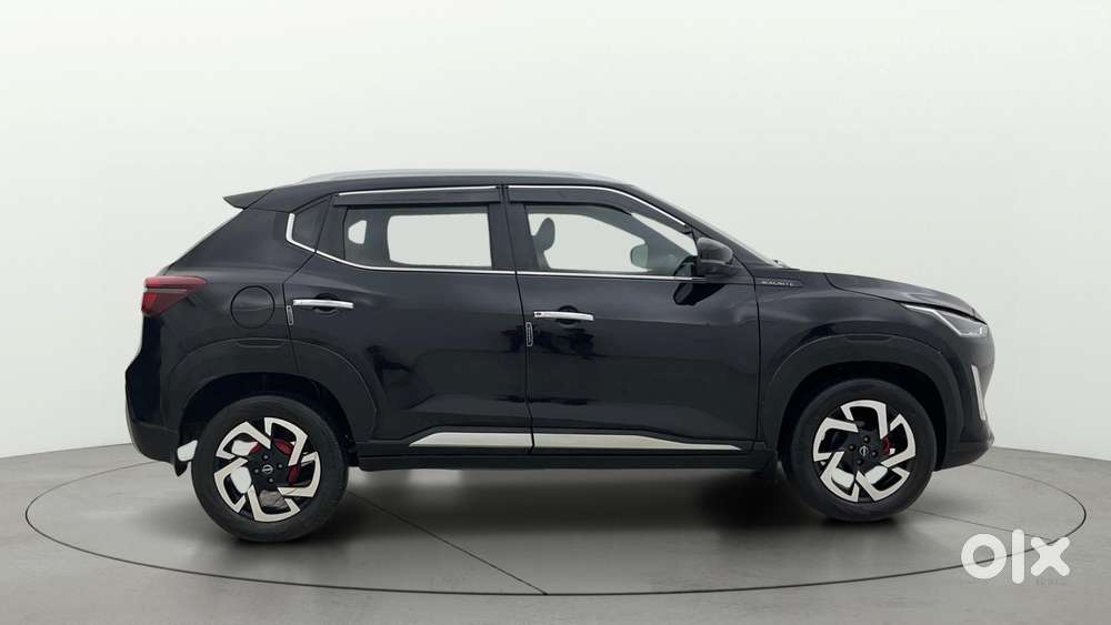 Nissan Magnite 1.0 XV Premium Turbo CVT (O) Dual Tone, 2022, Petrol