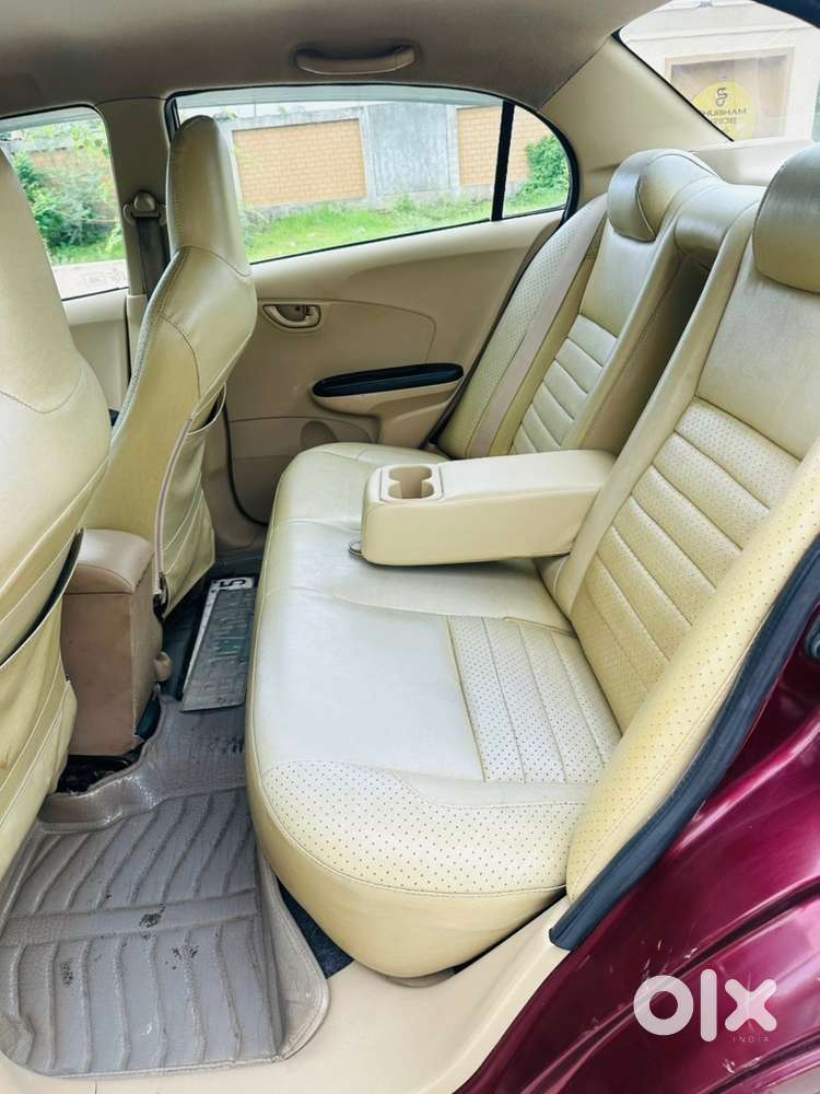 Honda Amaze (s) Diesel 1st Owner , Auto Climate Control Ac , Sterring
