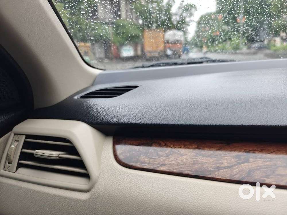 Maruti Suzuki Dzire 1.2 Zxi, 2018, Petrol