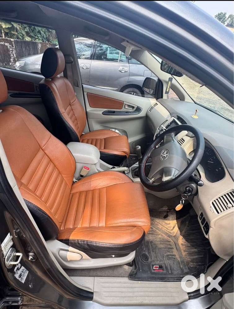 Toyota Innova Diesel 2014