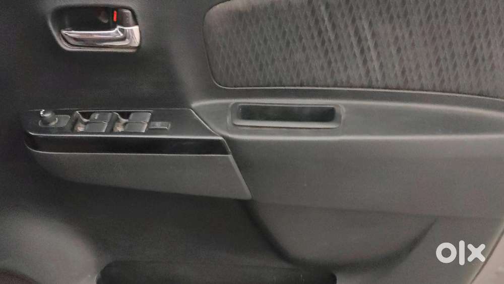 Maruti Suzuki Wagon R Stingray Vxi, 2014, Petrol
