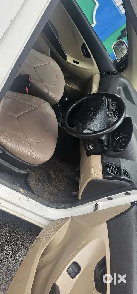 Hyundai Eon 1.0 Magna Plus 2013 Model.showroom Cundishan