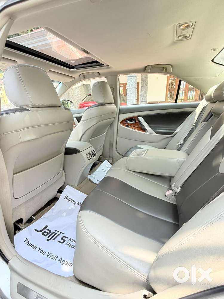 Toyota Camry Petrol Automatic 2010