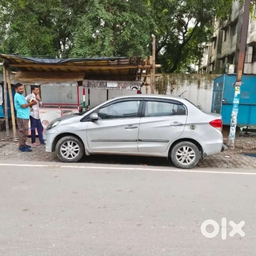 Honda Amaze 2015 Diesel 114878 Km Driven