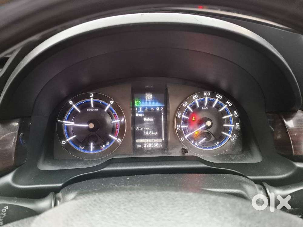 Toyota Innova Crysta 2.4 V, 2017, Diesel