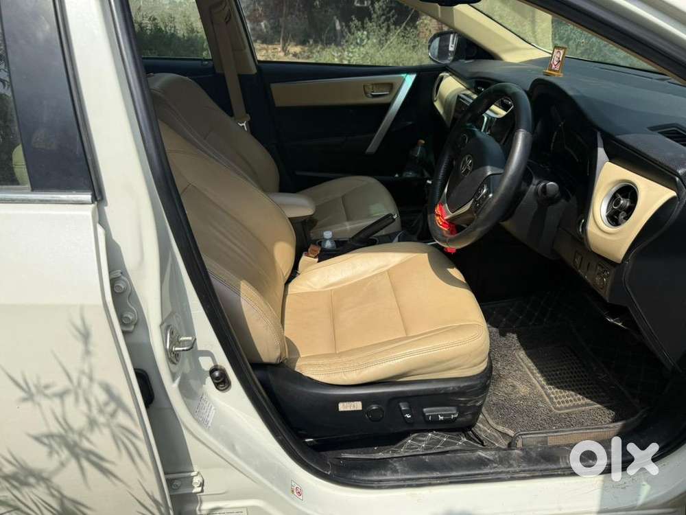 Toyota Corolla Altis 2018 Cng & Hybrids Well Maintained