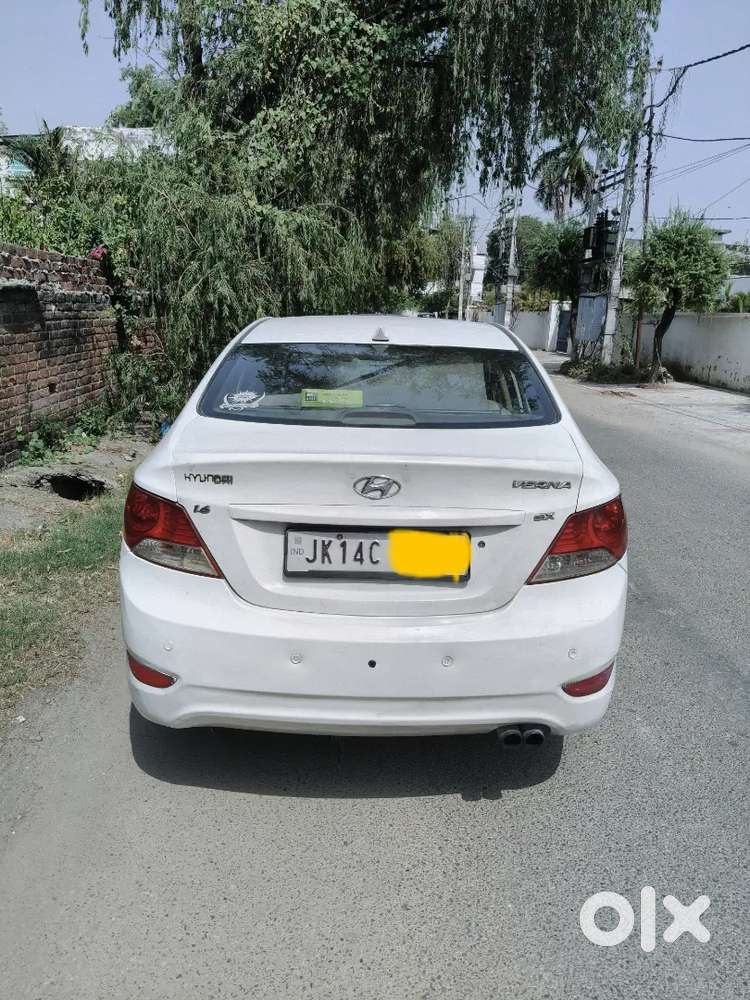 Hyundai Verna 2012