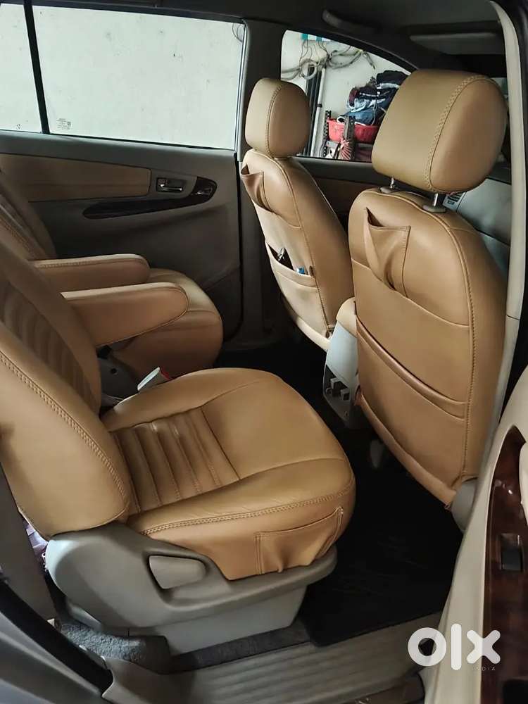 Toyota Innova 2013 Diesel 95000 Km Driven