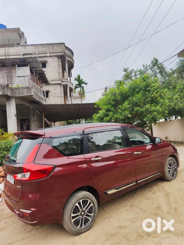 Maruti Suzuki Ertiga Zxi (o) 2024 Petrol Manual 25000 Km