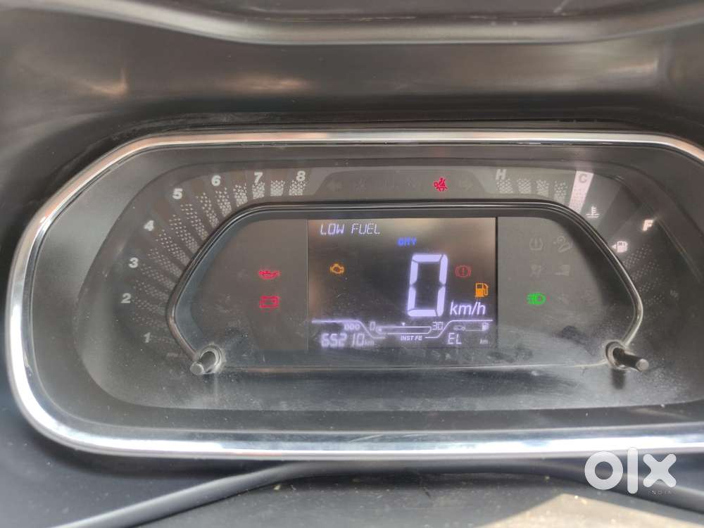 Tata Nexon 1.2 Revotron Xm (s), 2022, Cng & Hybrids