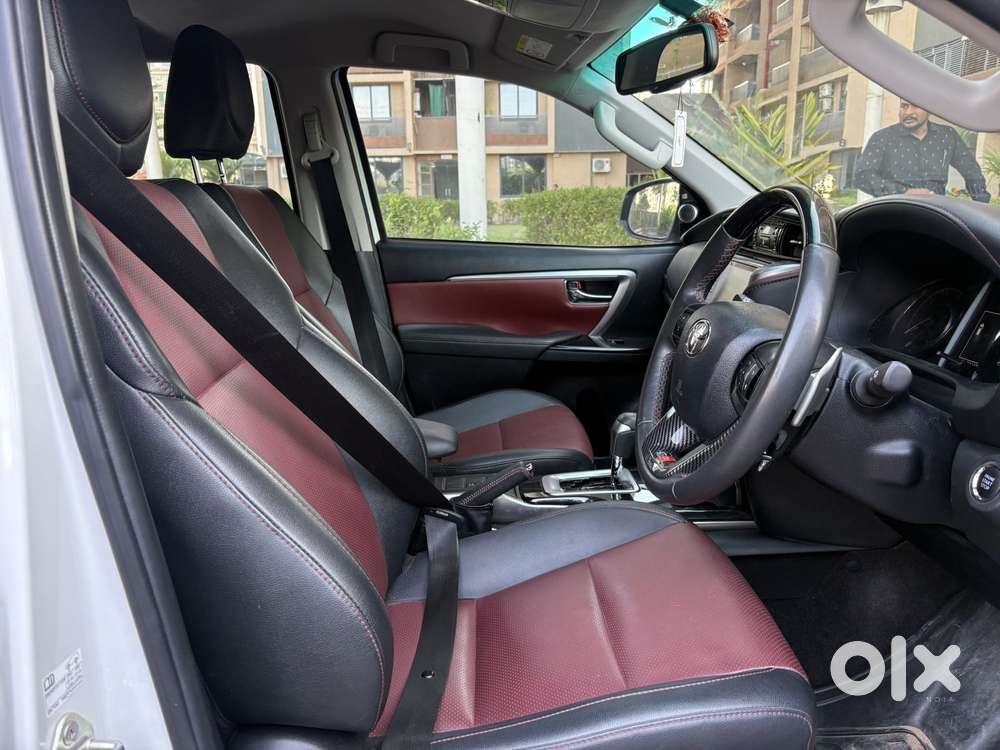 Toyota Fortuner Legender 4x4 At 2.8, 2025, Diesel