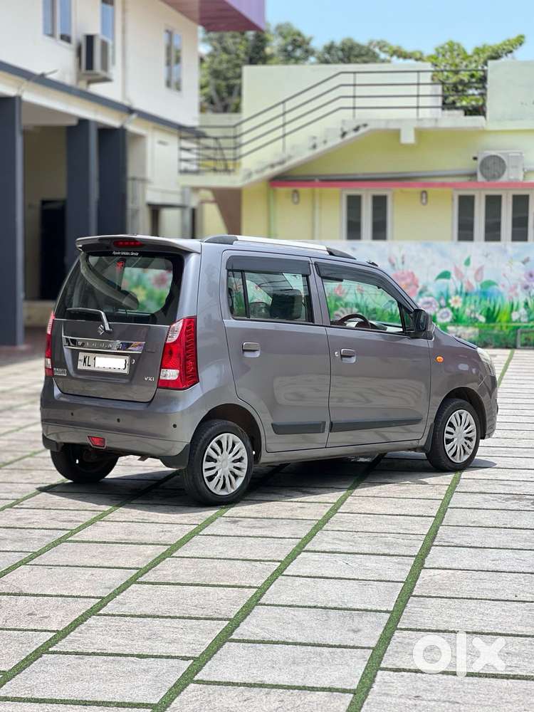 Maruti Suzuki Wagon R Amt Vxi Option, 2017, Petrol