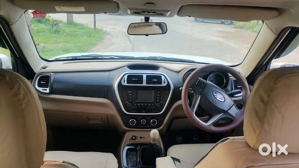 Mahindra Tuv 300 2020