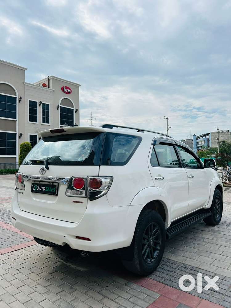 Toyota Fortuner 3.0 4x2 Automatic, 2016