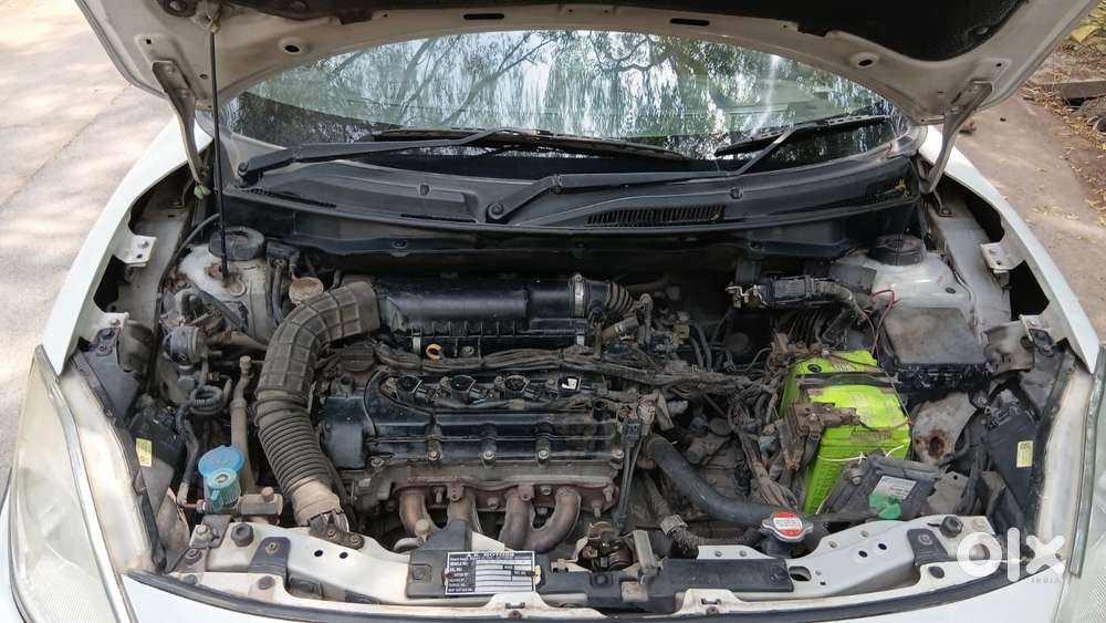 Maruti Suzuki Swift Dzire Lxi Optional-o, 2017, Cng & Hybrids