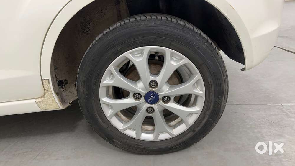 Ford Figo 1.2 Duratec Petrol Titanium, 2013, Petrol